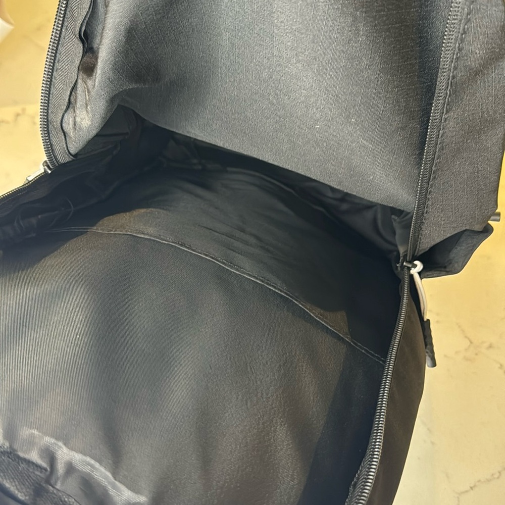Small & Simple Very Lightweight Backpack Bag for Student & Commuter - Picture 7 of 10